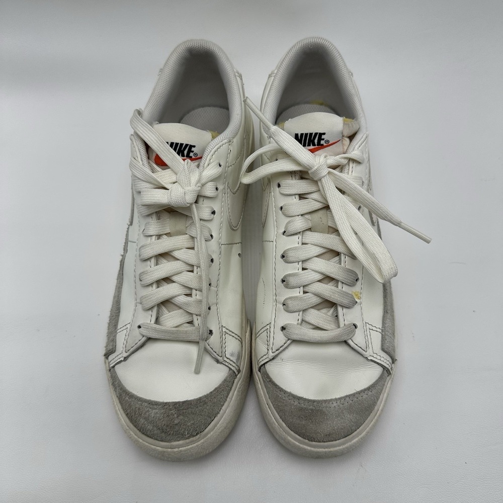 Nike Women's Blazer Low Platform Sneakers Sail White DJ0292-105 US 7 - Picture 3 of 9